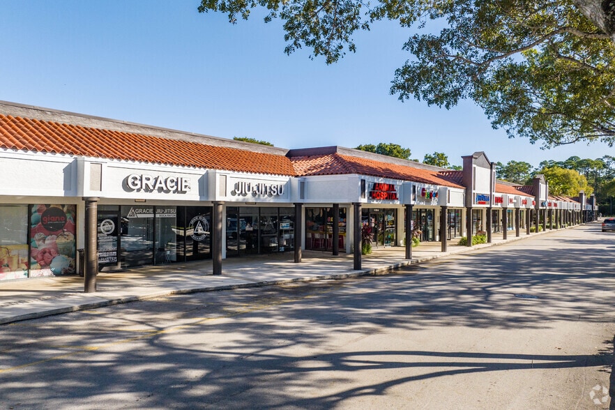 More Photos Of 11379-11443 W Palmetto Park Rd, Boca Raton Freestanding For Lease