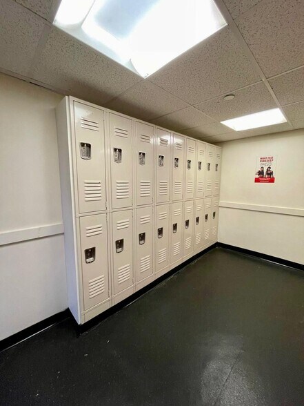 More Photos Of 149 W 27th St, New York Apartments For Lease