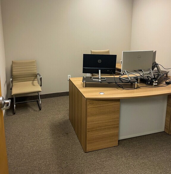 More Photos Of 1303 W Walnut Hill Ln, Irving Office For Lease
