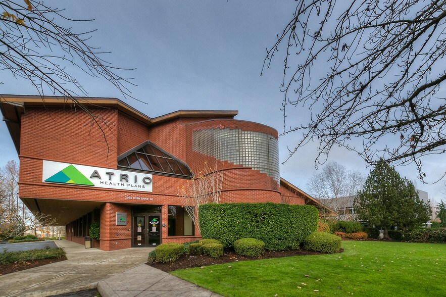 More Photos Of 2965 Ryan Dr SE, Salem Medical For Sale