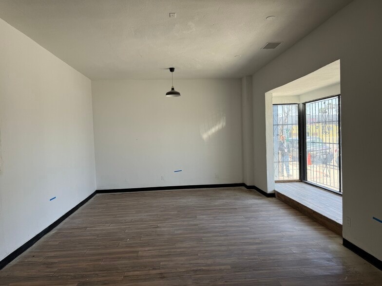 More Photos Of 3628-3636 1/2 University Ave, San Diego Storefront Retail Residential For Lease