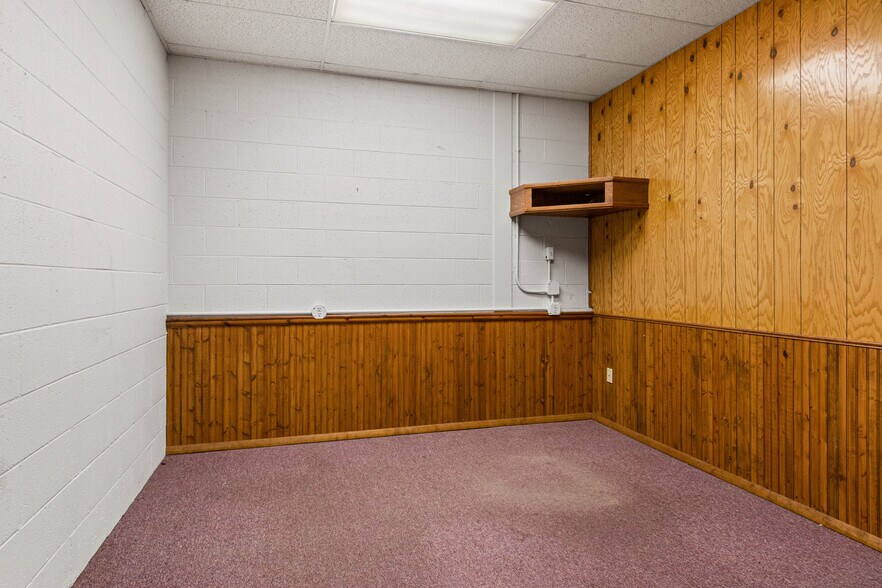 More Photos Of 1430 N Second St, Wisconsin Rapids Manufacturing For Lease