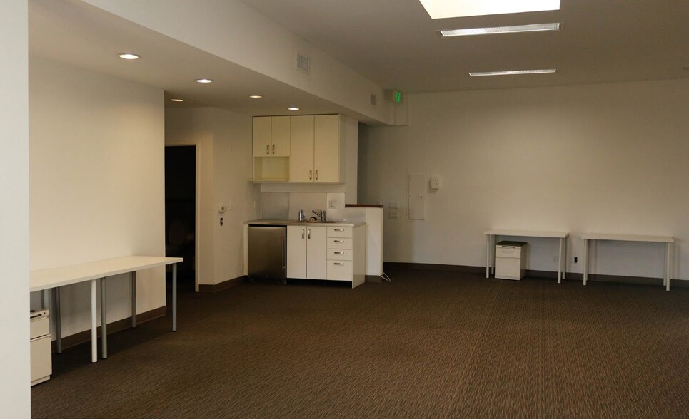 Primary Photo Of 13441 Beach Ave, Marina Del Rey Office For Lease