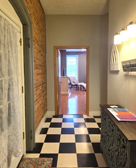More Photos Of 14 E 3rd St, Jamestown Flex For Sale