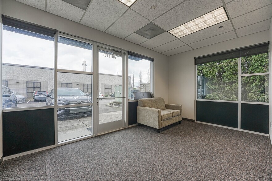 More Photos Of 4201 NE 66th Ave, Vancouver Office For Lease