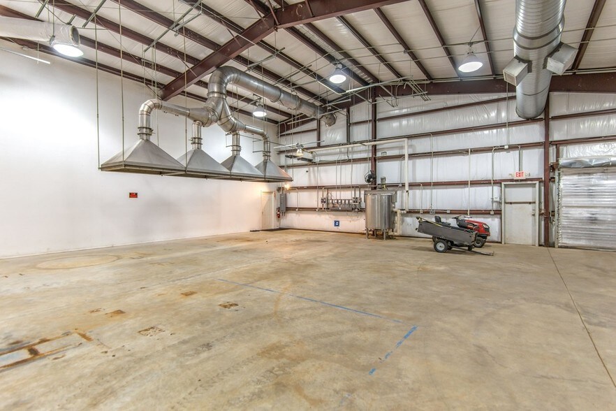 More Photos Of 13939 Old Texaco Rd, Conroe Industrial For Sale