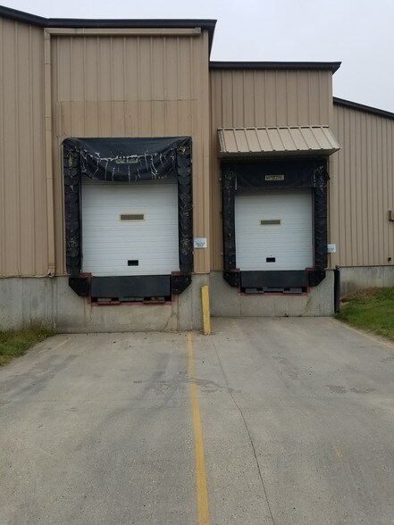 More Photos Of 4267 Main Ave, Fargo Warehouse For Lease