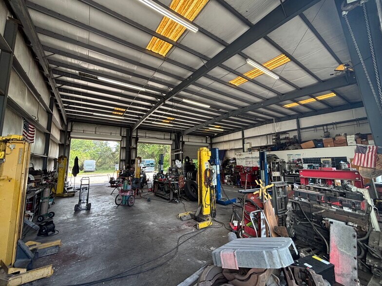 More Photos Of 1216 E Story Rd, Winter Garden Warehouse For Sale