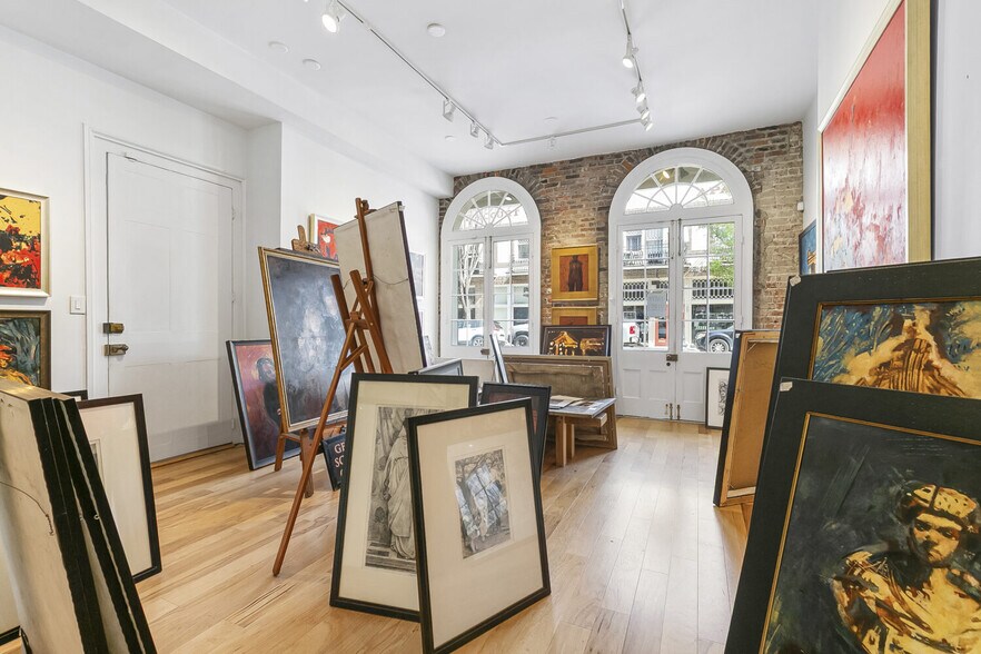More Photos Of 612 Julia St, New Orleans Apartments For Sale