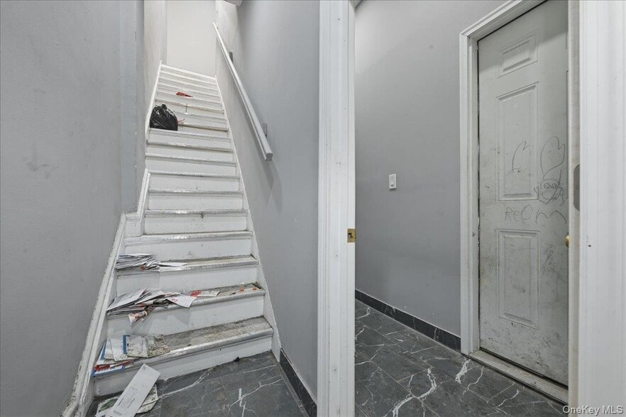 More Photos Of 126-10 Jamaica Ave, Richmond Hill Storefront Retail Residential For Sale