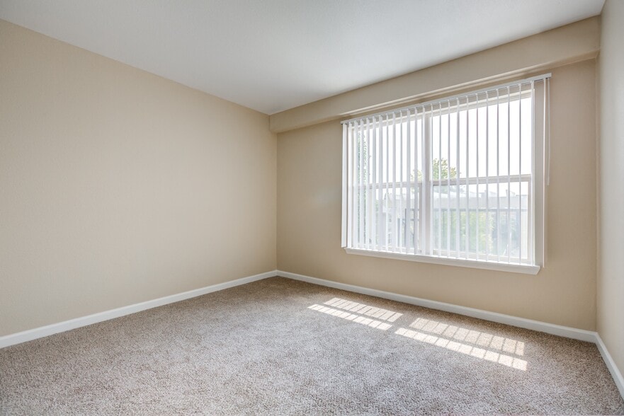 More Photos Of 10754 Belle Creek Blvd, Henderson Apartments For Lease
