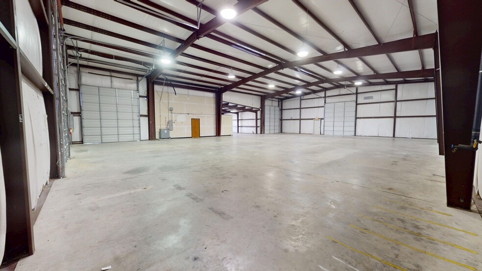More Photos Of 13621 Immanuel Rd, Pflugerville Warehouse For Sale
