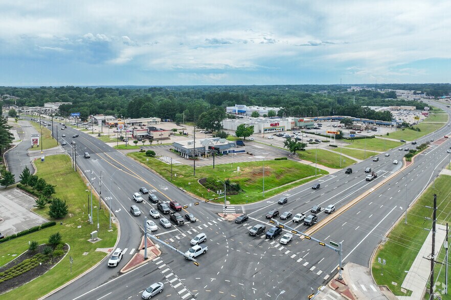 More Photos Of 3515 Mccann Rd, Longview Restaurant For Sale