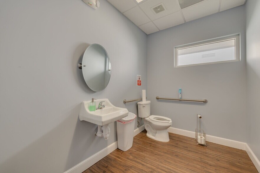 More Photos Of 1314 S Fort Harrison Ave, Clearwater Office For Sale