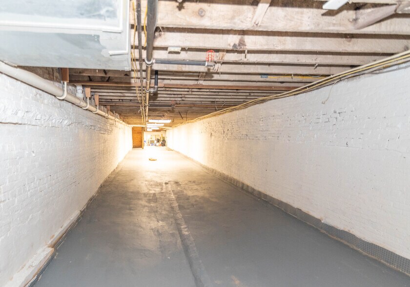 More Photos Of 316 S Broadway, Baltimore Storefront Retail Residential For Sale