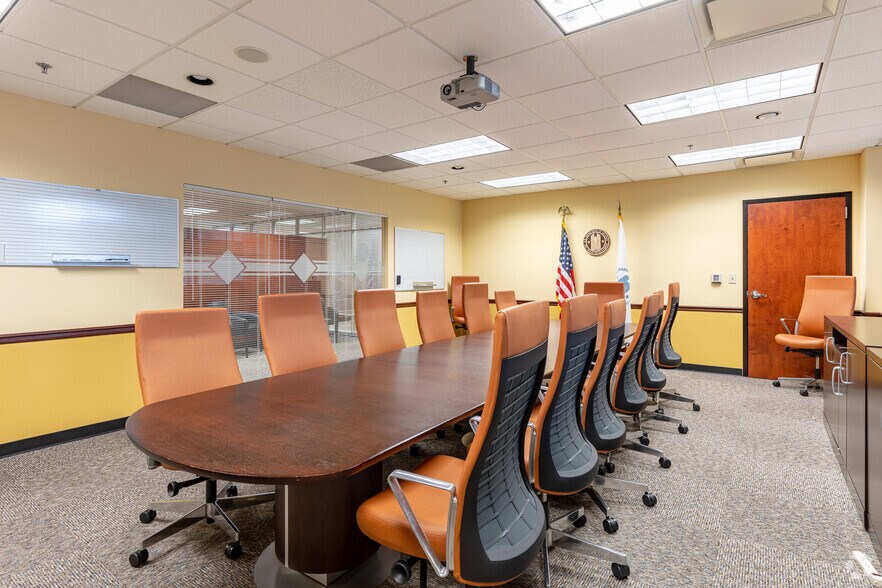 More Photos Of 40 Marietta St Nw, Atlanta Office For Sale