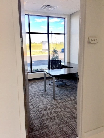 More Photos Of 3 Myers Dr, Mullica Hill Office For Lease