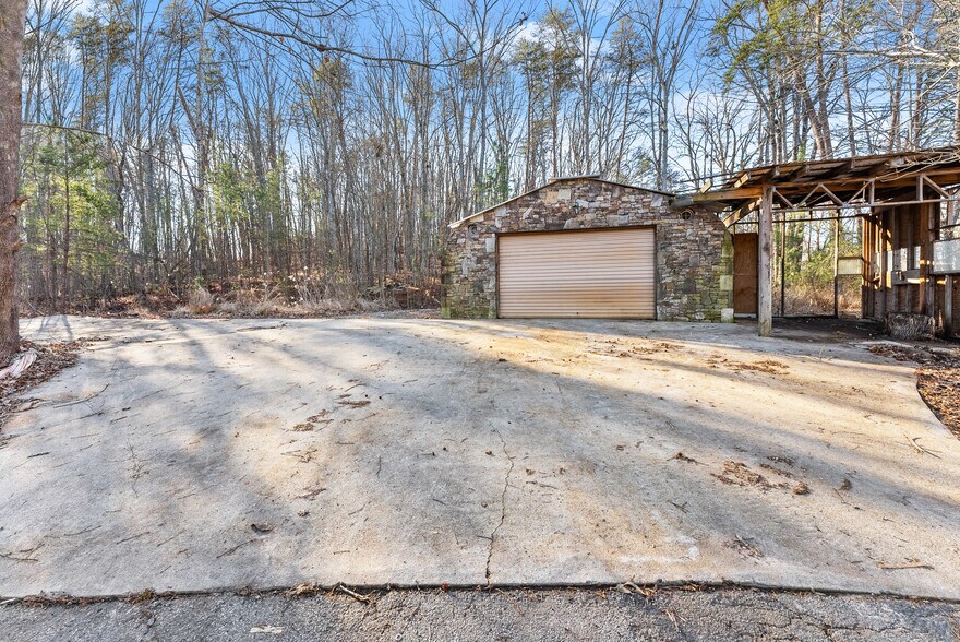 More Photos Of 438 Dixon Dr, Cleveland Land For Sale