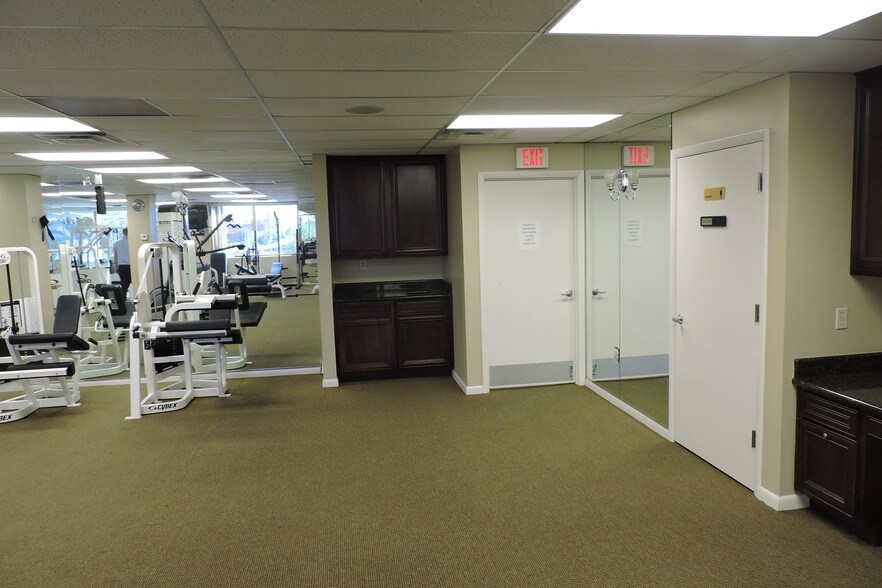 More Photos Of 55 E Thomas Rd, Phoenix Office For Sale