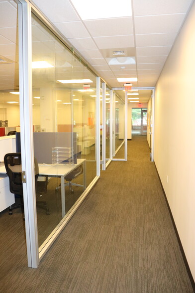 More Photos Of 8025 Creedmoor Rd, Raleigh Office For Sale