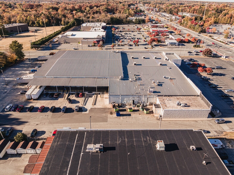 More Photos Of 2645 N Main St, High Point General Retail For Lease