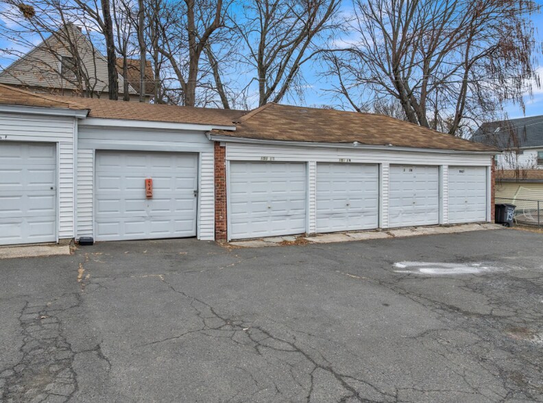More Photos Of 150-156 Preston, Hartford Apartments For Sale