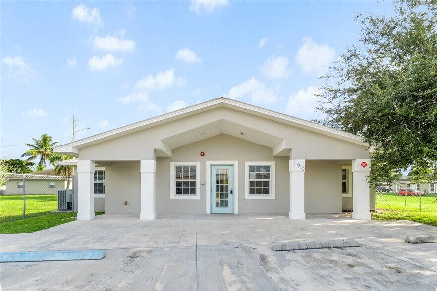 More Photos Of 180 Basilan Cres, Clewiston Daycare Center For Sale