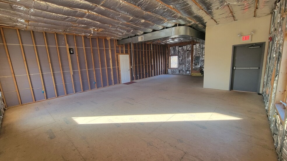 More Photos Of 210 3rd Ave, Alpha Office Residential For Sale