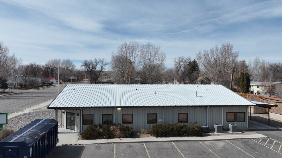 Primary Photo Of 156 N 6th St, Basin Office For Sale
