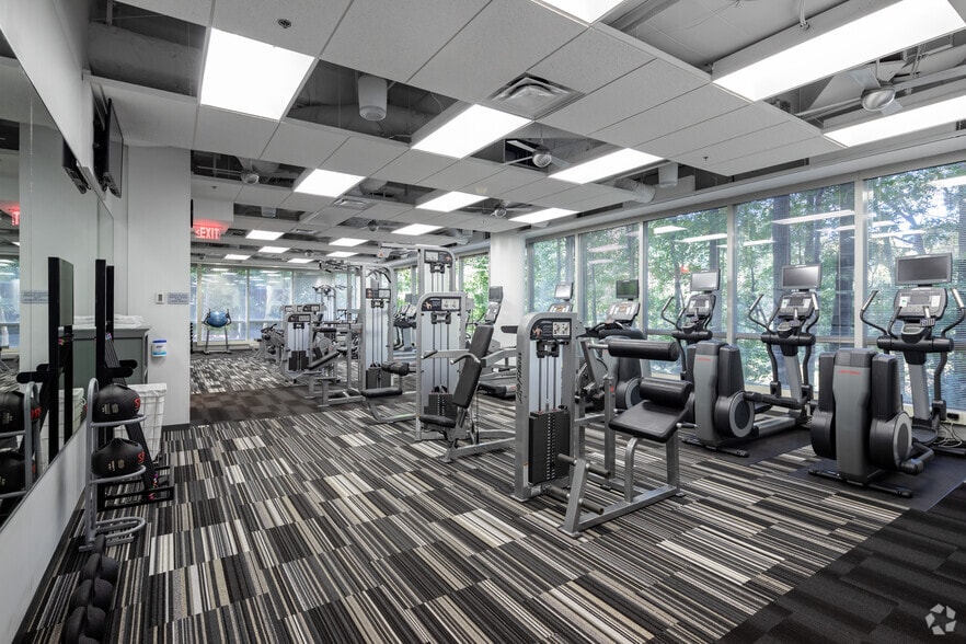 More Photos Of 2500 Windy Ridge Pky SE, Atlanta Office For Lease