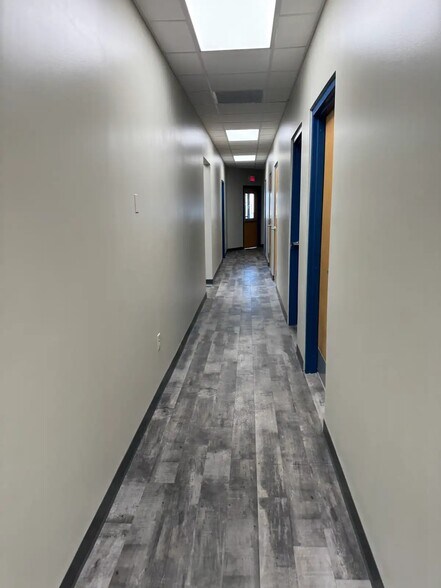 More Photos Of 4627 Dixie Hwy, Louisville Office For Sale