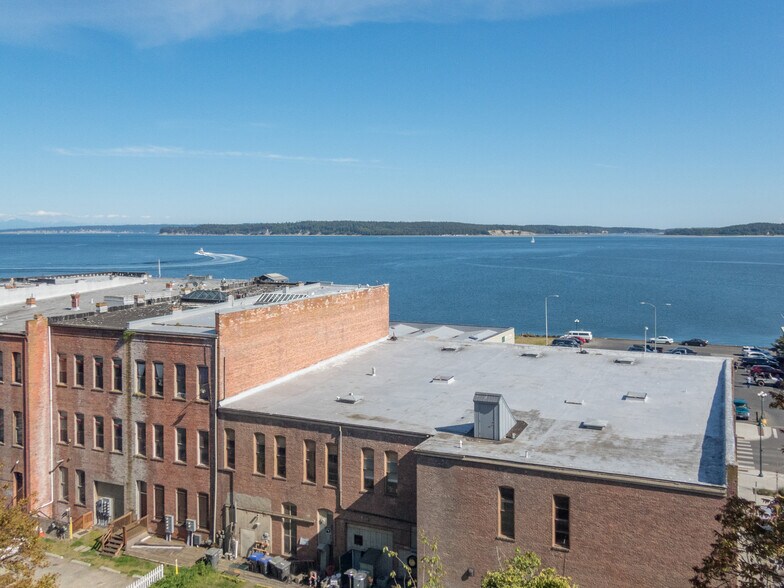 More Photos Of 1042 Water, Port Townsend Storefront Retail Office For Lease