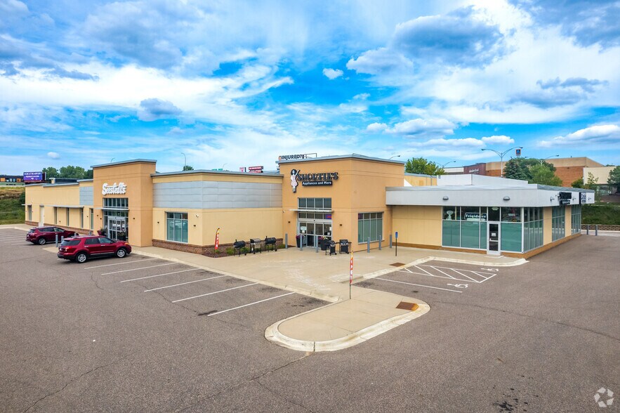 Primary Photo Of 1891 Suburban Ave, Saint Paul Storefront For Lease
