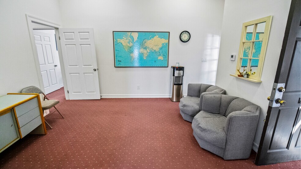 More Photos Of 800 E Wardlow Rd, Long Beach Loft Creative Space For Lease