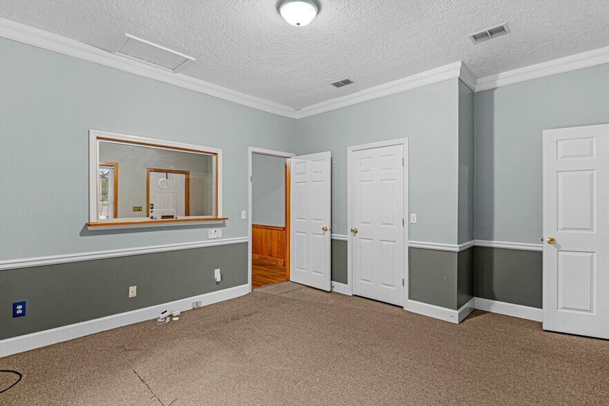 More Photos Of 938 Elma G Miles Pkwy, Hinesville Office For Sale