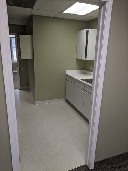 More Photos Of 10235 Brecksville Rd, Brecksville Office For Lease