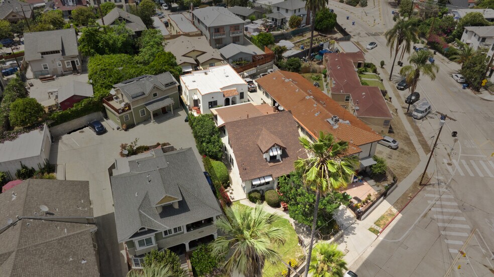 Primary Photo Of 577 N Boylston St, Los Angeles Apartments For Sale