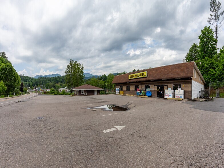 More Photos Of , Bakersville Unknown For Sale