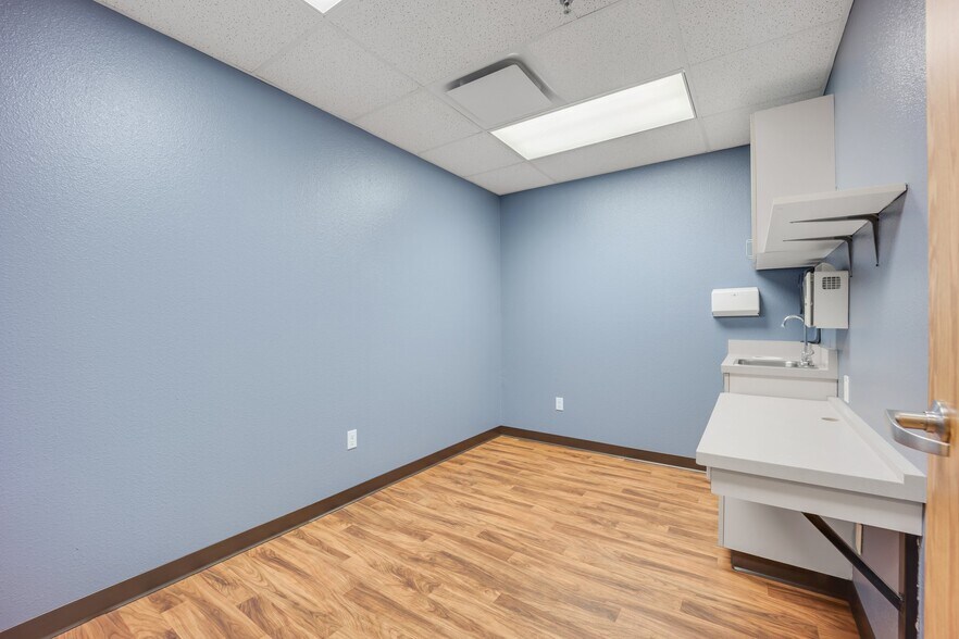 More Photos Of 1605 N Union Blvd, Colorado Springs Medical For Lease