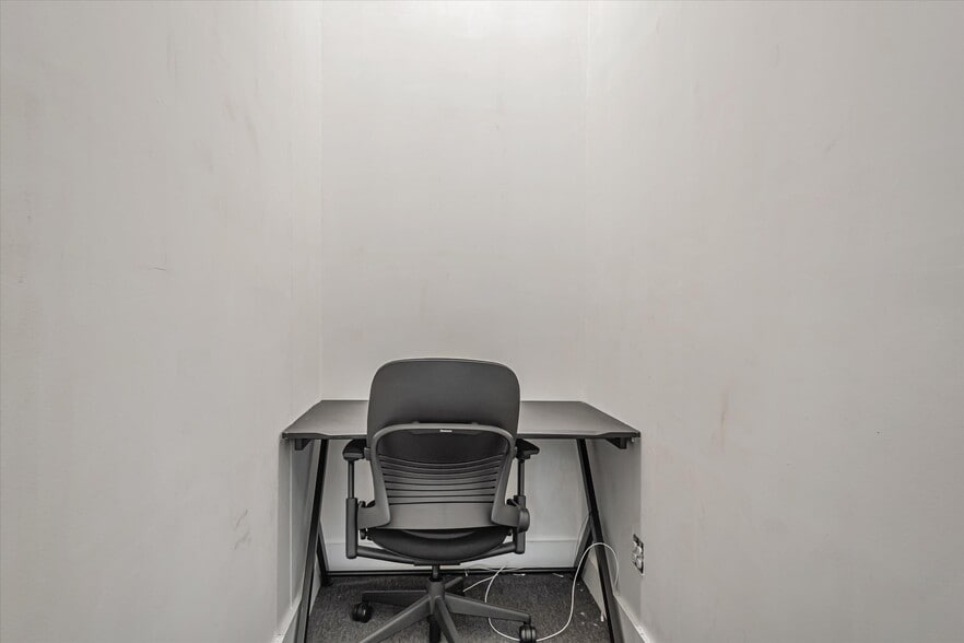 More Photos Of 34-38 Mason St, San Francisco Loft Creative Space For Sale