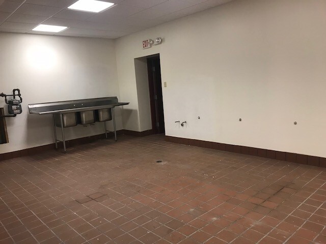 More Photos Of 5103 Torresdale Ave, Philadelphia Medical For Lease