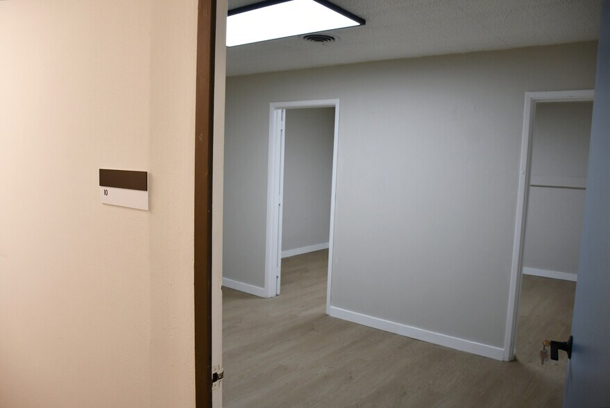 More Photos Of 5154-5170 Broadway St, San Antonio Unknown For Lease