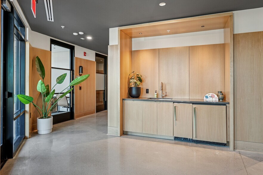 More Photos Of 1021 South St, Nashville Apartments For Lease