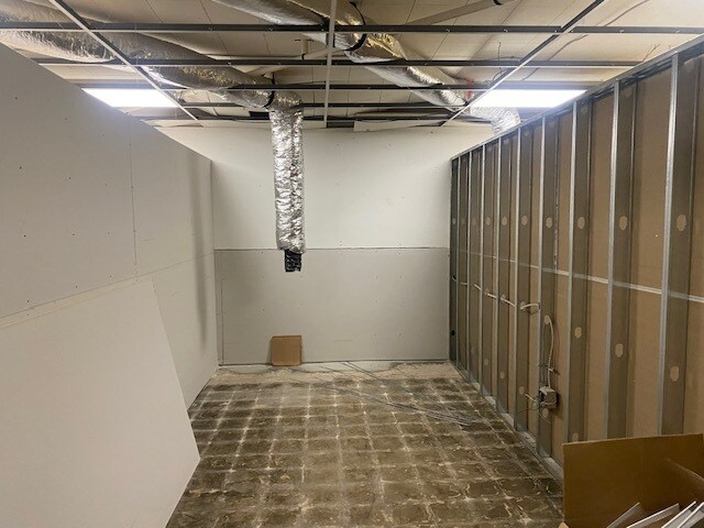 More Photos Of 7448 Springfield Ave, Sykesville Storefront For Lease
