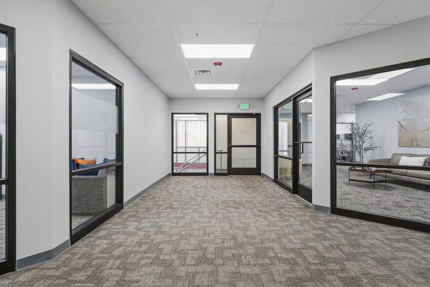 More Photos Of 2920 George Washington Way, Richland Office For Sale