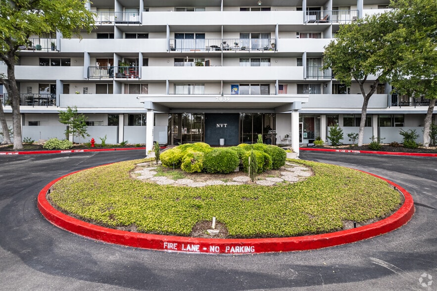 More Photos Of 7039 San Pedro Ave, San Antonio Apartments For Sale