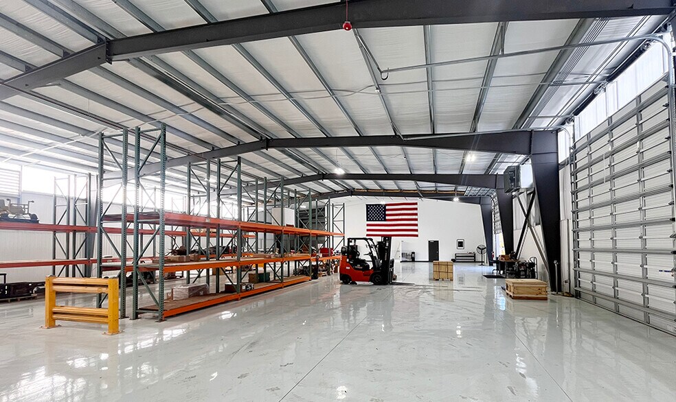 More Photos Of 11302 Tomball Park Dr, Tomball Warehouse For Sale