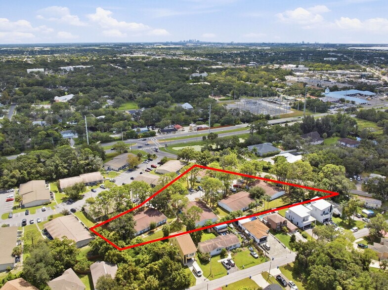 More Photos Of 5901 Bryce Ln, Tampa Apartments For Sale