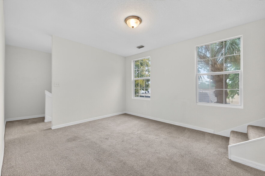 More Photos Of 105 W Columbus Dr, Tampa Office Residential For Sale