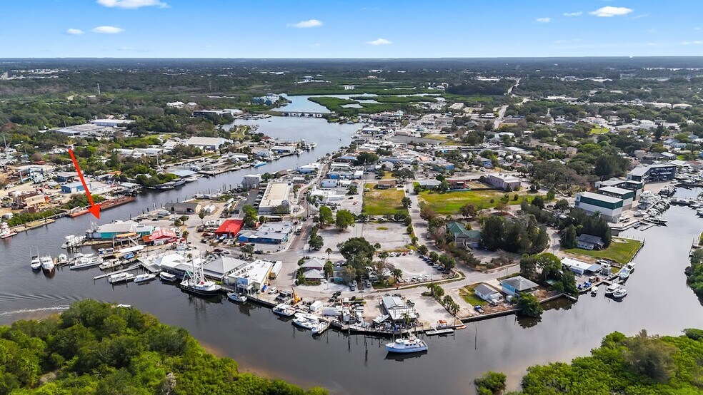 More Photos Of 1003 Roosevelt Blvd, Tarpon Springs Warehouse For Sale